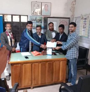নিয়োগ পাওয়ার সময় অন্যাদের সাথে আসলাম