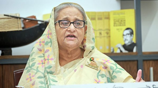 অগ্নিসন্ত্রাসের ভয়ংকর রূপ নিয়েছে বিএনপি : শেখ হাসিনা