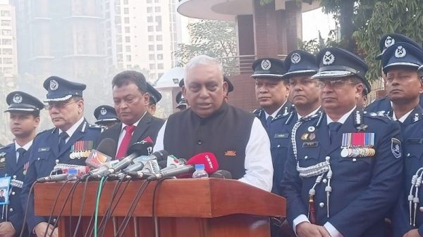 নির্বাচন কমিশনের নির্দেশনা অনুযায়ী কাজ করতে প্রস্তুত নিরাপত্তা বাহিনী: স্বরাষ্ট্রমন্ত্রী