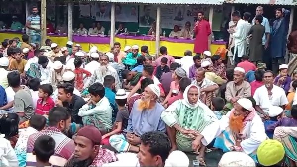 মুক্তাগাছার দাওগাঁও ইউনিয়নের বিএনপির সাবেক নেতৃবৃন্দ, ছাত্রদল ও যুবদলের উদ্যোগে ইফতার মাহফিল