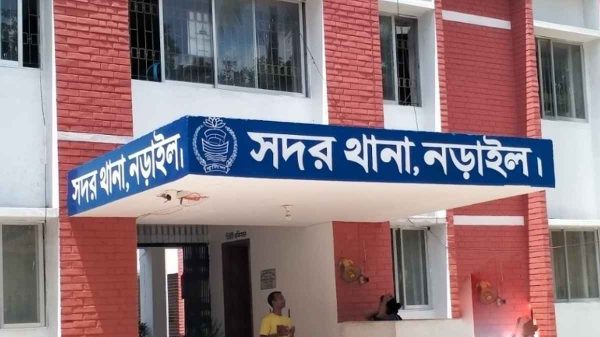 নড়াইলে গলায় ওড়না পেঁচিয়ে গৃহবধূর আত্মহত্যা